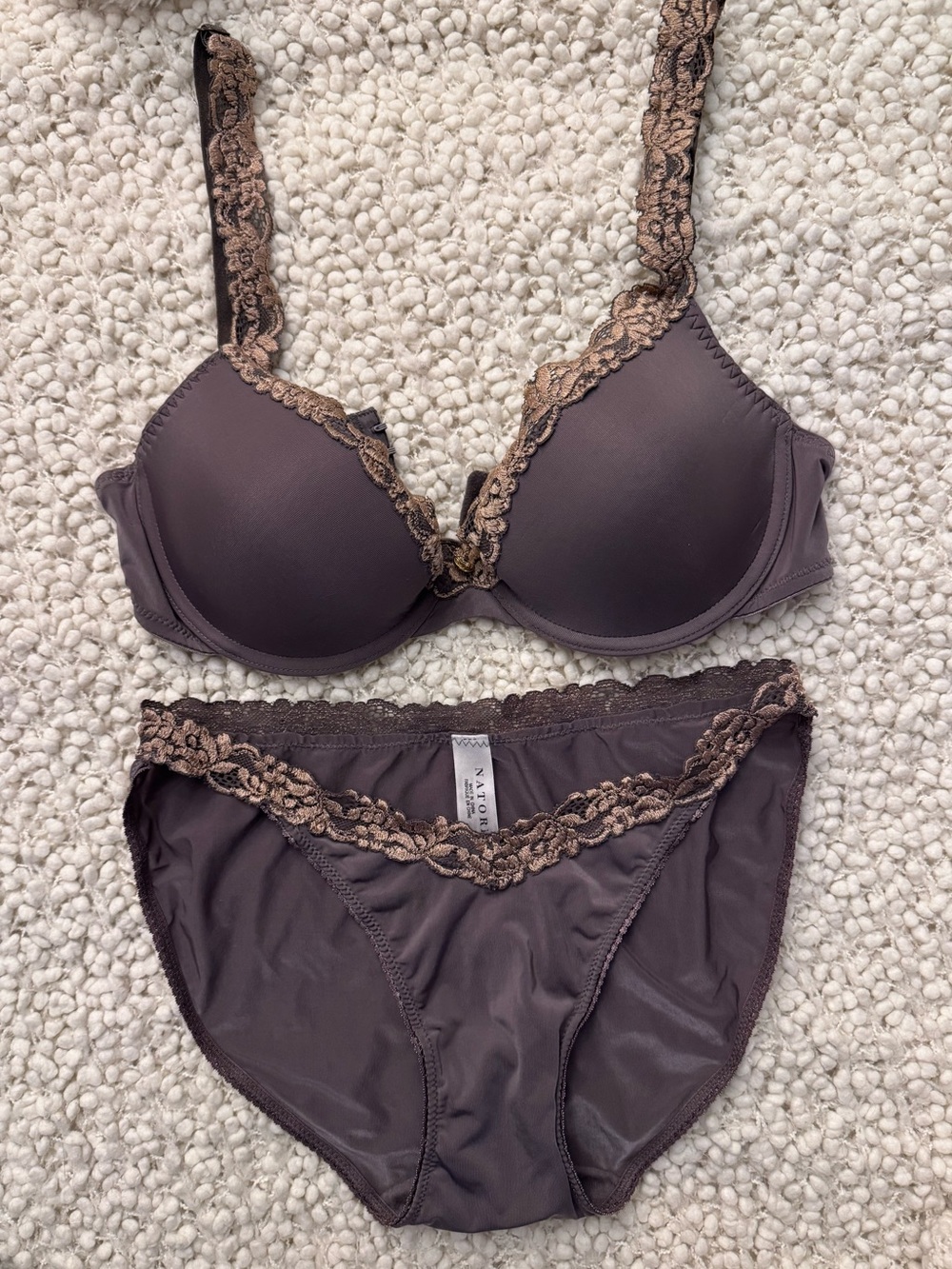 New Natori Silky Bra and Panty Set 32D Taupe Brown